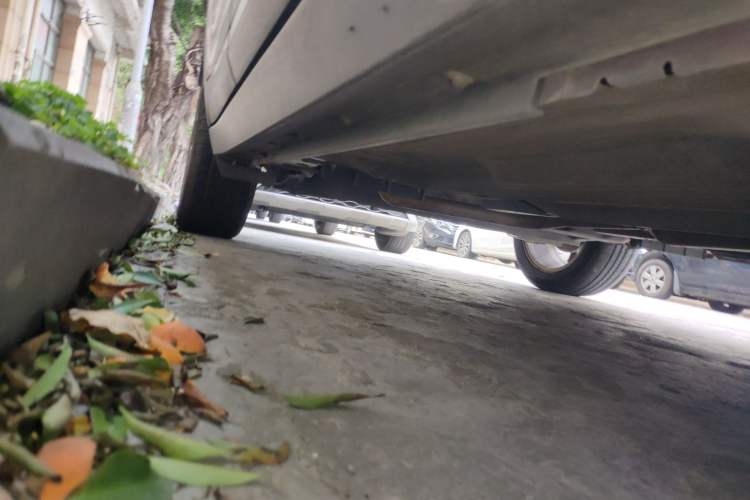 Used Nissan Kicks 2018 1.5L CVT Smart Connect Luxury Edition Chassis Front Right