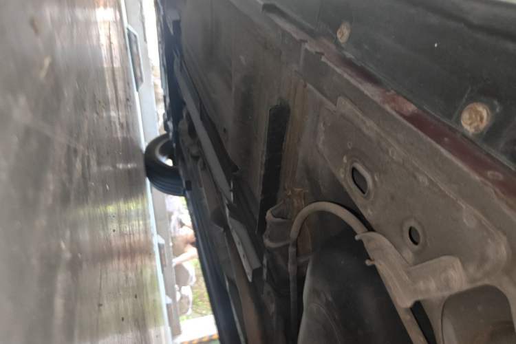 Used Nissan Kicks 2018 1.5L CVT Smart Connect Deluxe Edition Chassis Rear Left