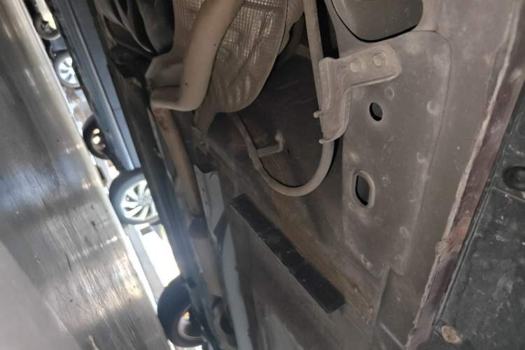 Used Nissan Kicks 2018 1.5L CVT Smart Connect Deluxe Edition Chassis Rear Right