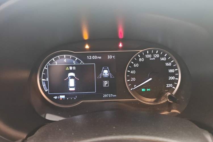 Used Nissan Kicks 2018 1.5L CVT Smart Connect Deluxe Edition Instrument Cluster