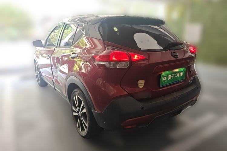 Used Nissan Kicks 2018 1.5L CVT Smart Connect Deluxe Edition Rear Left 45 Deg