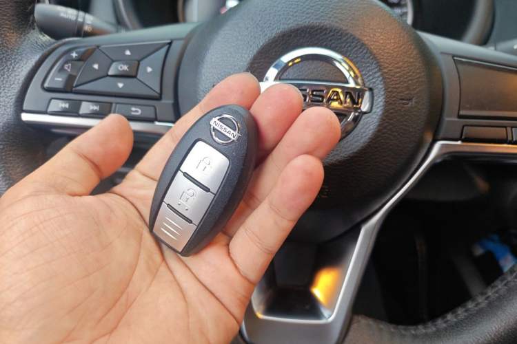 Used Nissan Kicks 2018 1.5L CVT Smart Connect Luxury Edition Vehicle Key