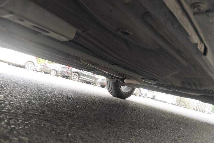Used Nissan Kicks 2018 1.5L CVT Smart Connect Luxury Edition Chassis Front Left