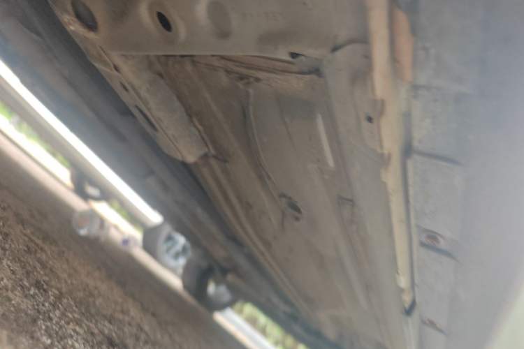 Used Nissan Kicks 2018 1.5L CVT Smart Connect Luxury Edition Chassis Front Left