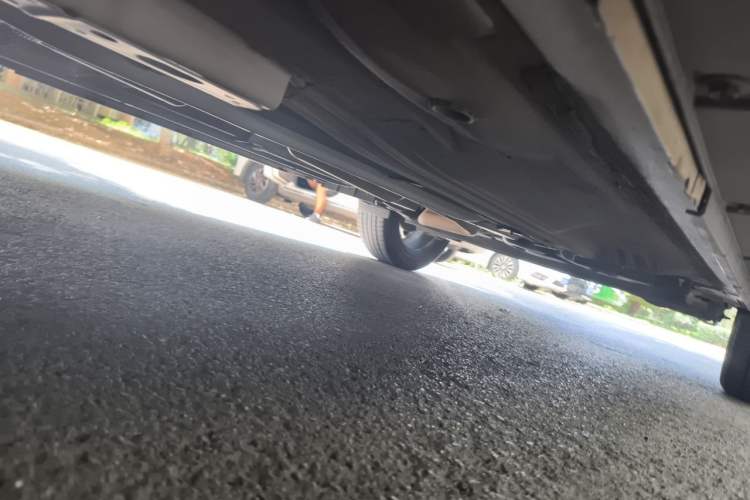 Used Nissan Kicks 2018 1.5L CVT Smart Connect Luxury Edition Chassis Front Left