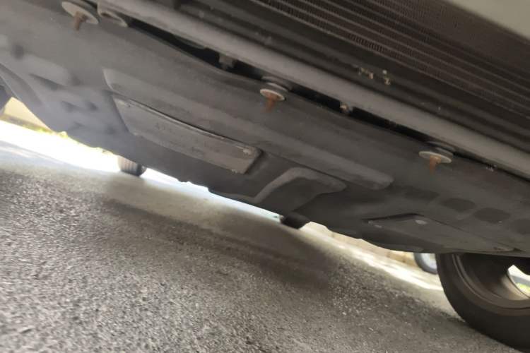 Used Nissan Kicks 2018 1.5L CVT Smart Connect Luxury Edition Chassis Front