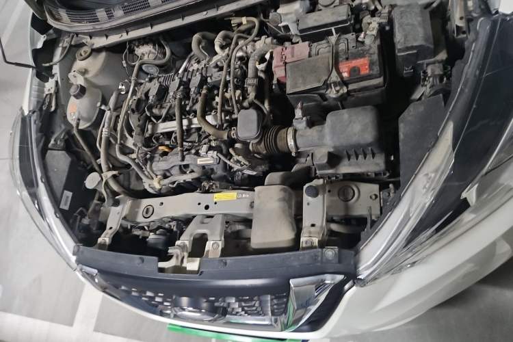 Used Nissan Kicks 2018 1.5L CVT Smart Connect Luxury Edition Engine Bay