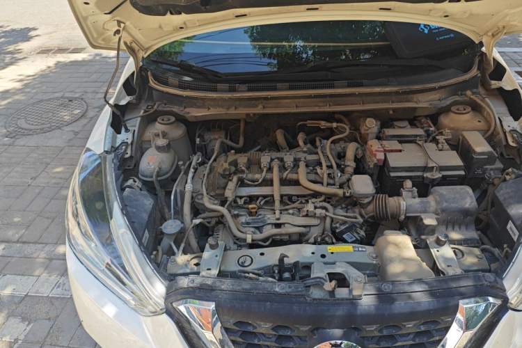Used Nissan Kicks 2018 1.5L CVT Smart Connect Luxury Edition Engine Bay Right