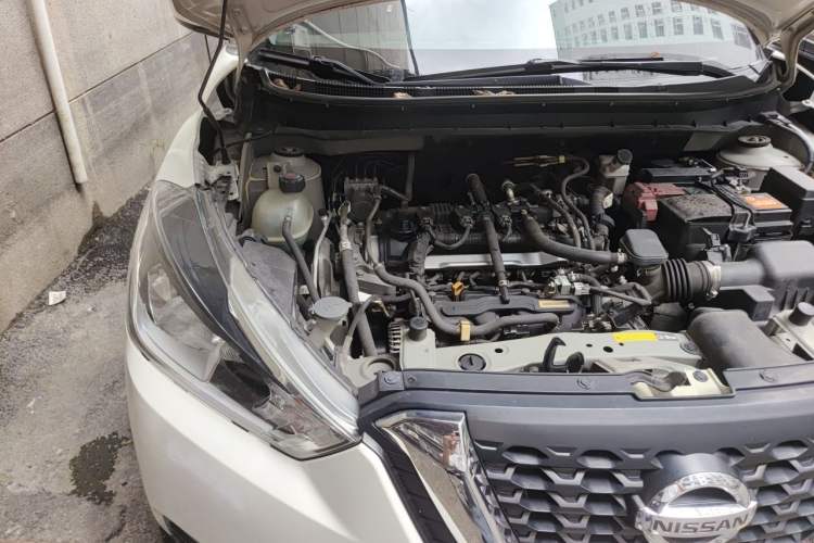 Used Nissan Kicks 2018 1.5L CVT Smart Connect Luxury Edition Engine Bay Right