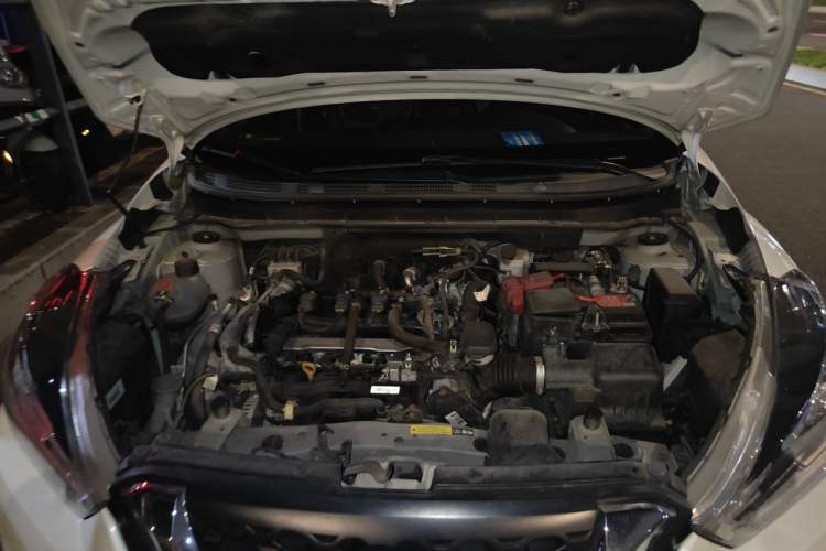 Used Nissan Kicks 2018 1.5L CVT Smart Connect Luxury Edition Engine Bay