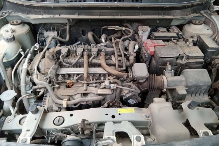Used Nissan Kicks 2018 1.5L CVT Smart Connect Luxury Edition Engine Bay