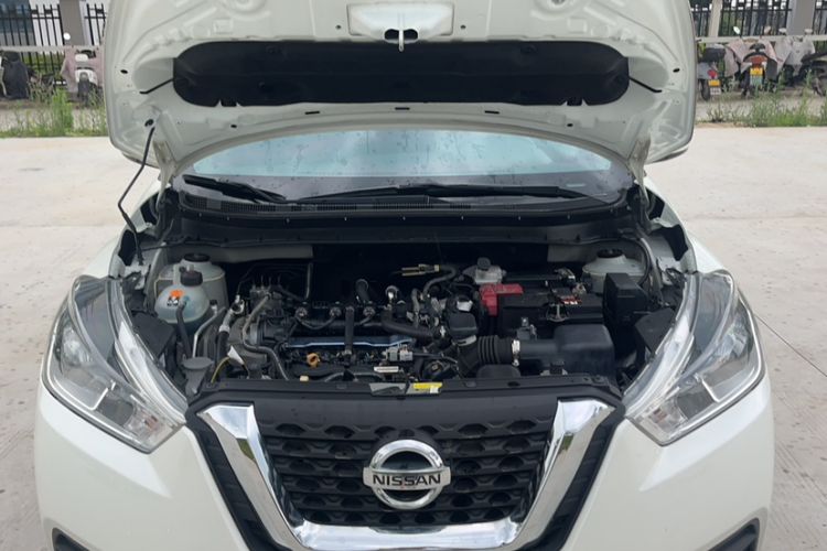 Used Nissan Kicks 2018 1.5L CVT Smart Connect Luxury Edition Exterior 1