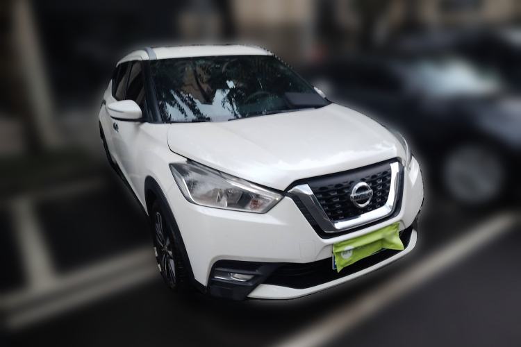 Used Nissan Kicks 2018 1.5L CVT Smart Connect Luxury Edition Exterior 2