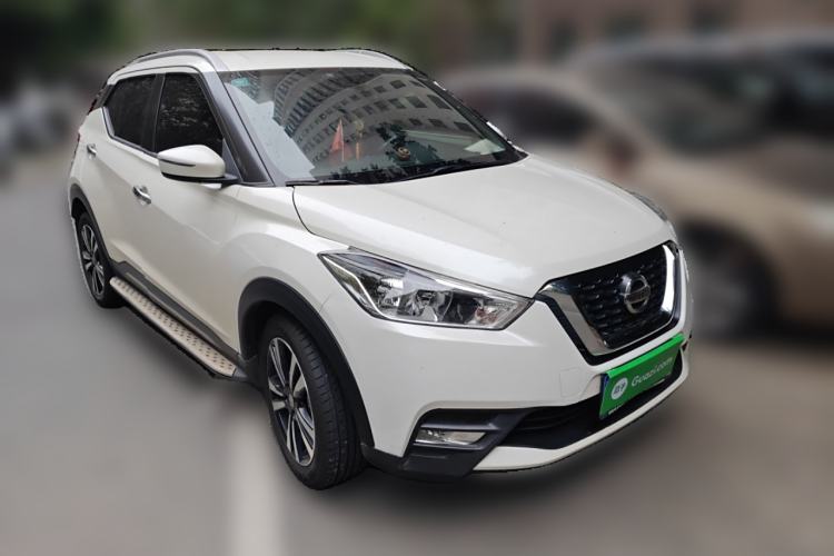 Used Nissan Kicks 2018 1.5L CVT Smart Connect Luxury Edition Exterior 2