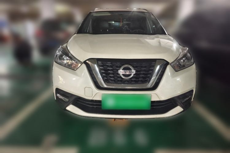 Used Nissan Kicks 2018 1.5L CVT Smart Connect Luxury Edition Front