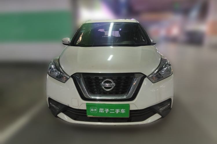 Used Nissan Kicks 2018 1.5L CVT Smart Connect Luxury Edition Front