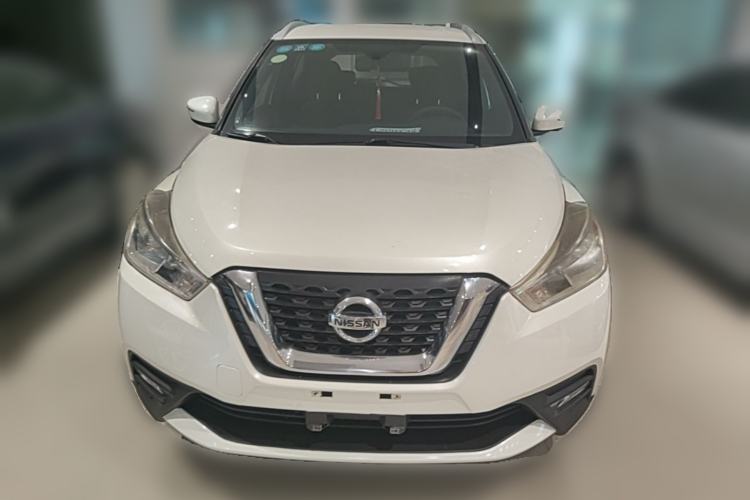 Used Nissan Kicks 2018 1.5L CVT Smart Connect Luxury Edition Front