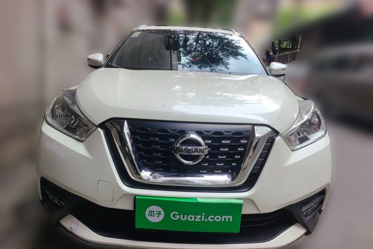 Used Nissan Kicks 2018 1.5L CVT Smart Connect Luxury Edition Front