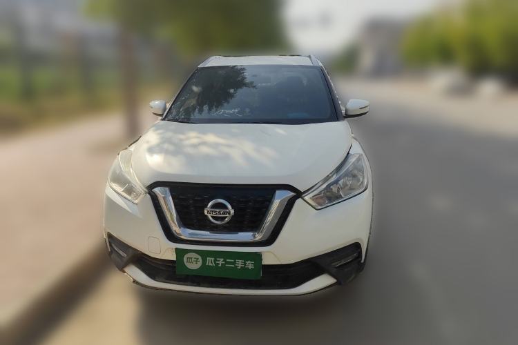 Used Nissan Kicks 2018 1.5L CVT Smart Connect Luxury Edition Front