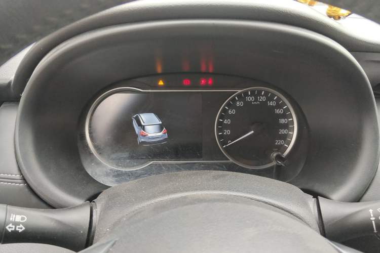 Used Nissan Kicks 2018 1.5L CVT Smart Connect Luxury Edition Instrument Cluster