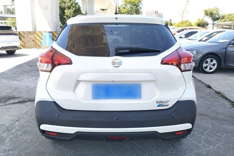 Used Nissan Kicks 2018 1.5L CVT Smart Connect Luxury Edition Rear