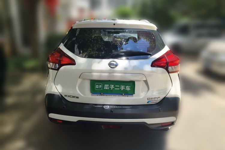 Used Nissan Kicks 2018 1.5L CVT Smart Connect Luxury Edition Rear