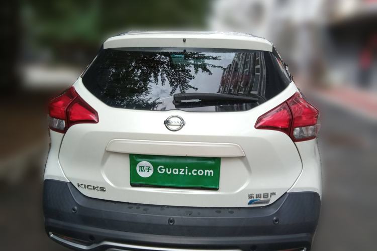 Used Nissan Kicks 2018 1.5L CVT Smart Connect Luxury Edition Rear