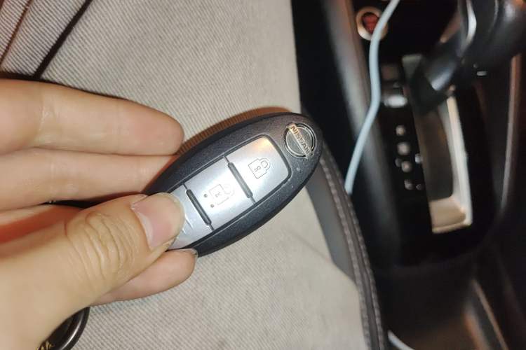 Used Nissan Kicks 2018 1.5L CVT Smart Connect Luxury Edition Vehicle Key