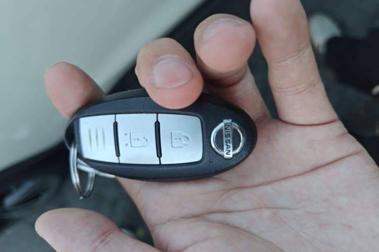 Used Nissan Kicks 2018 1.5L CVT Smart Connect Luxury Edition Vehicle Key