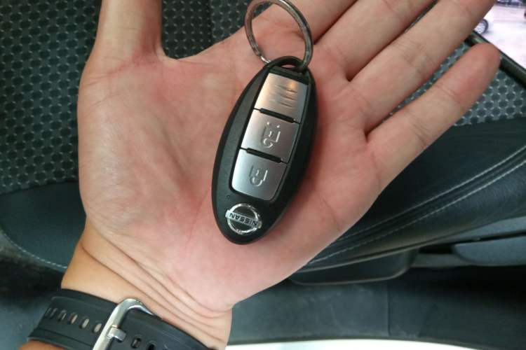 Used Nissan Kicks 2018 1.5L CVT Smart Connect Luxury Edition Vehicle Key