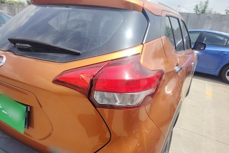 Used Nissan Kicks 2018 1.5L CVT Smart Connect Luxury Edition Right Rear Taillight