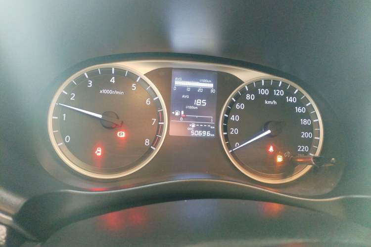 Used Nissan Kicks 2019 1.5L Manual Cool Edition Instrument Cluster