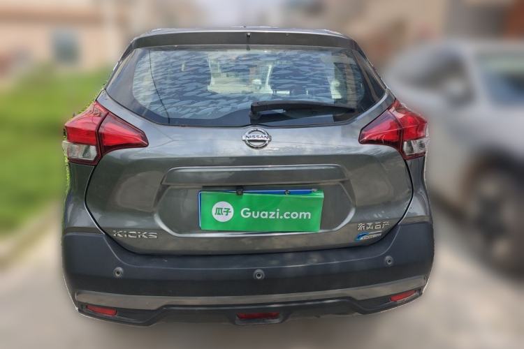 Used Nissan Kicks 2019 1.5L CVT Smart Connect Luxury Edition Exterior 4