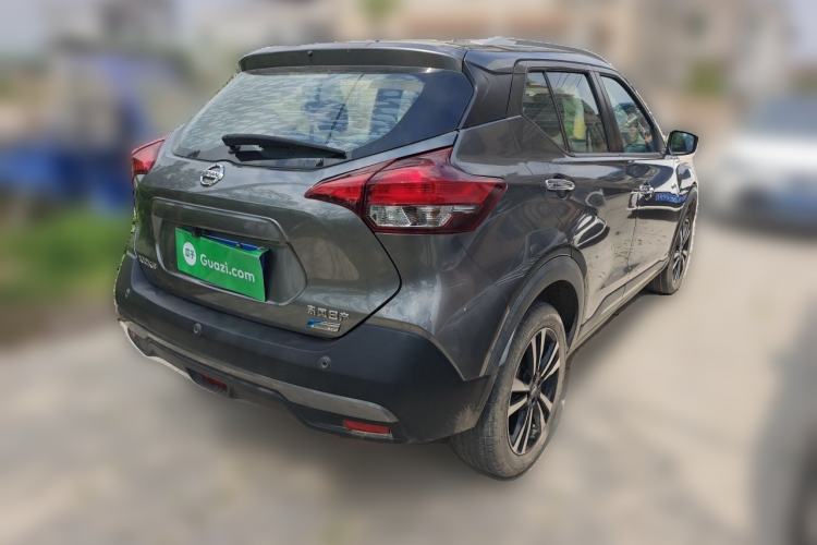 Used Nissan Kicks 2019 1.5L CVT Smart Connect Luxury Edition Exterior 5