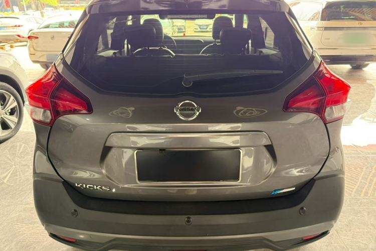 Used Nissan Kicks 2019 1.5L CVT Cool Enjoy Edition Exterior 9