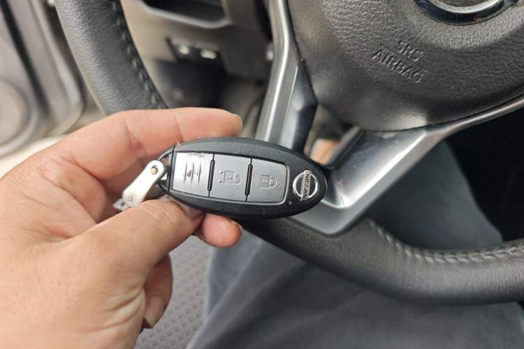 Used Nissan Kicks 2019 1.5L CVT Smart Connect Luxury Edition Interior 1