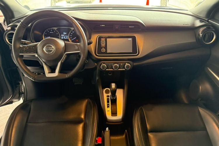 Used Nissan Kicks 2019 1.5L CVT Cool Enjoy Edition Interior 2
