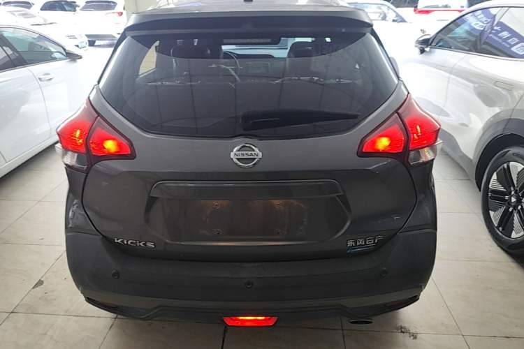 Used Nissan Kicks 2019 1.5L CVT Smart Connect Luxury Edition Rear
