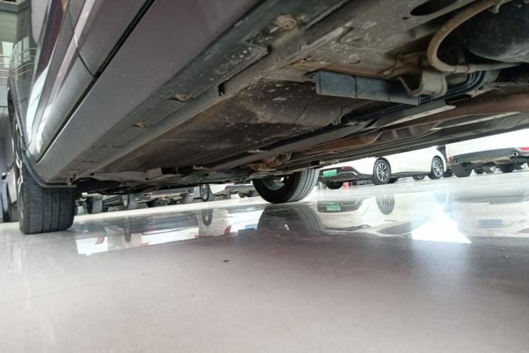 Used Nissan Kicks 2019 1.5L CVT Smart Connect Luxury Edition Chassis Rear Left