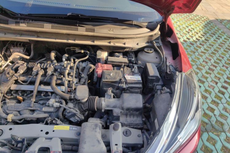 Used Nissan Kicks 2019 1.5L CVT Smart Connect Luxury Edition Engine Bay Left