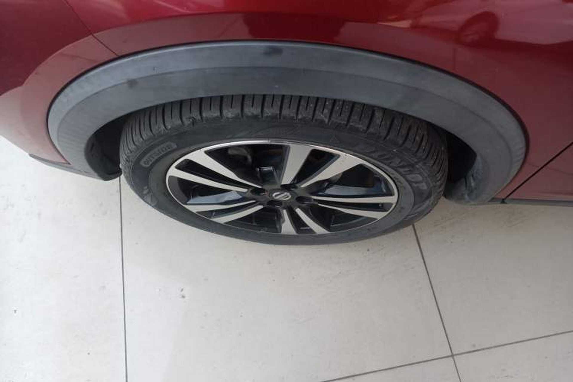 Used Nissan Kicks 2019 1.5L CVT Smart Connect Luxury Edition Exterior 3