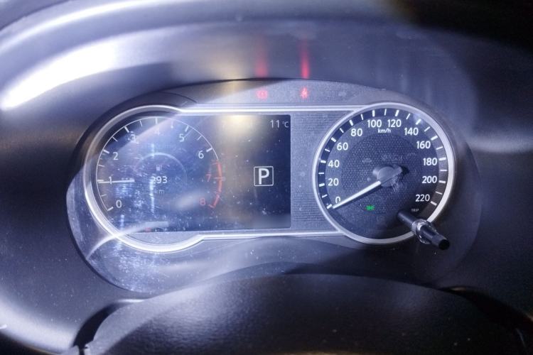 Used Nissan Kicks 2019 1.5L CVT Smart Connect Luxury Edition Instrument Cluster
