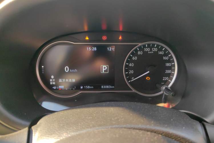 Used Nissan Kicks 2019 1.5L CVT Smart Connect Luxury Edition Odometer Close Up