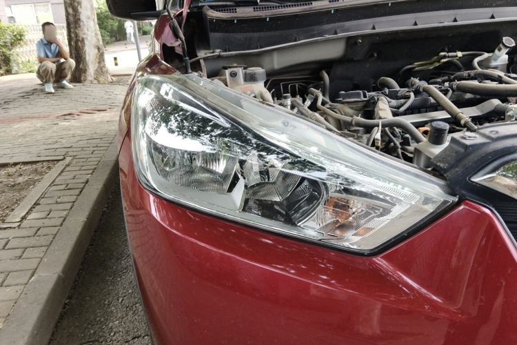 Used Nissan Kicks 2019 1.5L CVT Smart Connect Luxury Edition Right Front Headlight