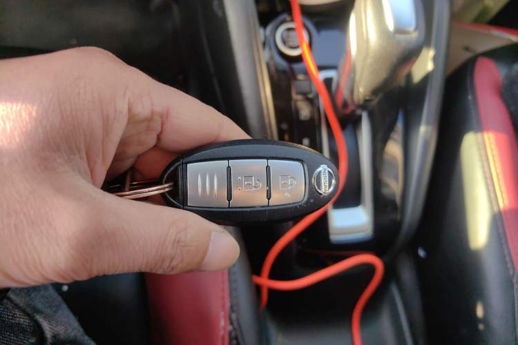Used Nissan Kicks 2019 1.5L CVT Smart Connect Luxury Edition Vehicle Key