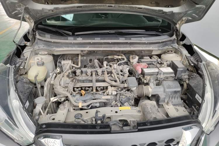 Used Nissan Kicks 2019 1.5L CVT Smart Connect Luxury Edition Engine Bay