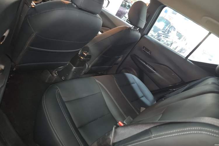 Used Nissan Kicks 2019 1.5L CVT Cool Enjoy Edition Left Rear Seat