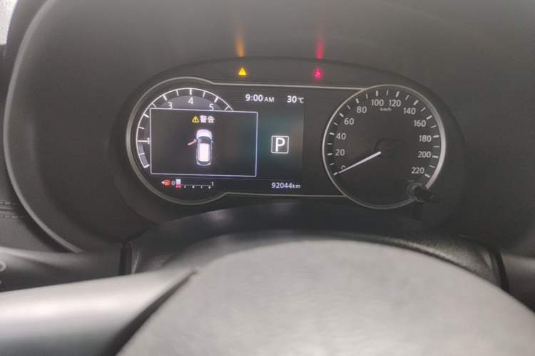 Used Nissan Kicks 2019 1.5L CVT Smart Connect Luxury Edition Odometer Close Up