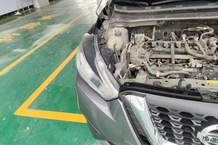 Used Nissan Kicks 2019 1.5L CVT Smart Connect Luxury Edition Right Front Headlight