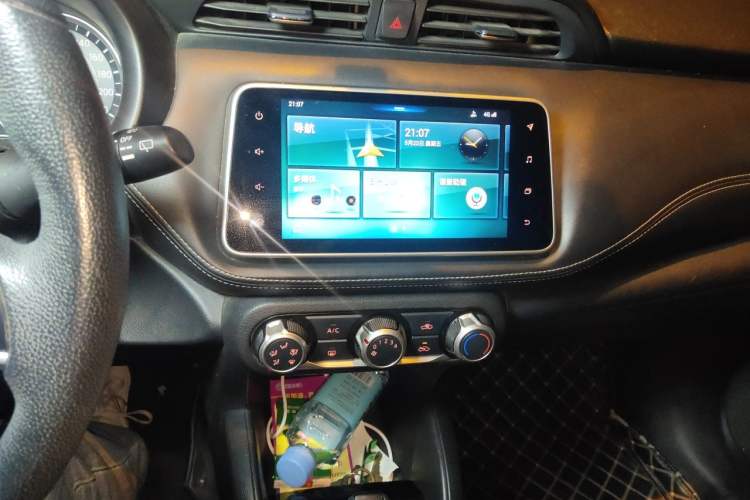 Used Nissan Kicks 2019 1.5L CVT Smart Connect Luxury Edition Audio And AC Panel